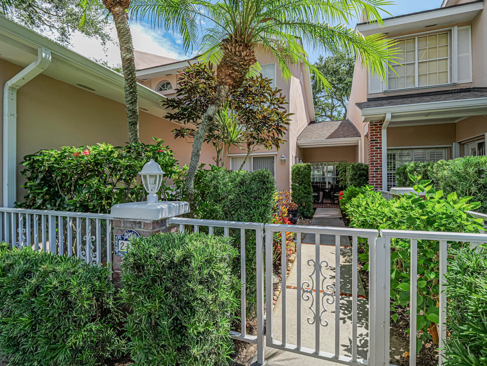 219 E Park Shores Circle 219B — photo 4