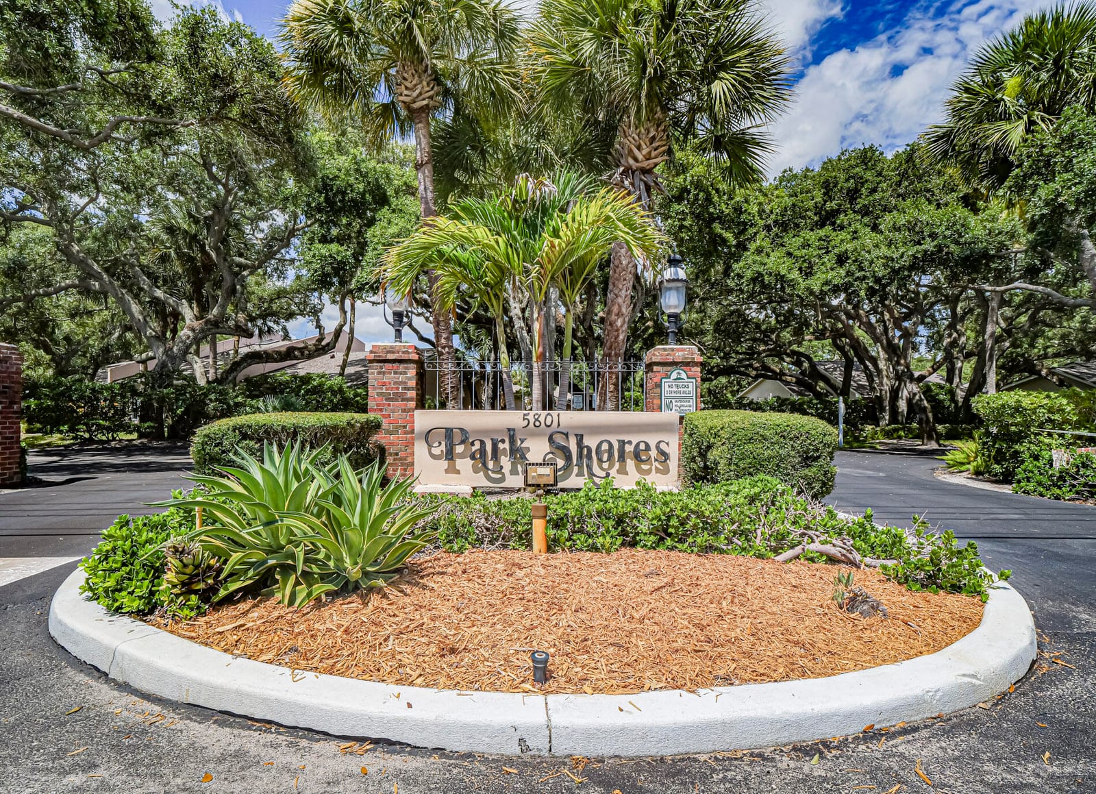 219 E Park Shores Circle 219B, Indian River Shores, FL 32963