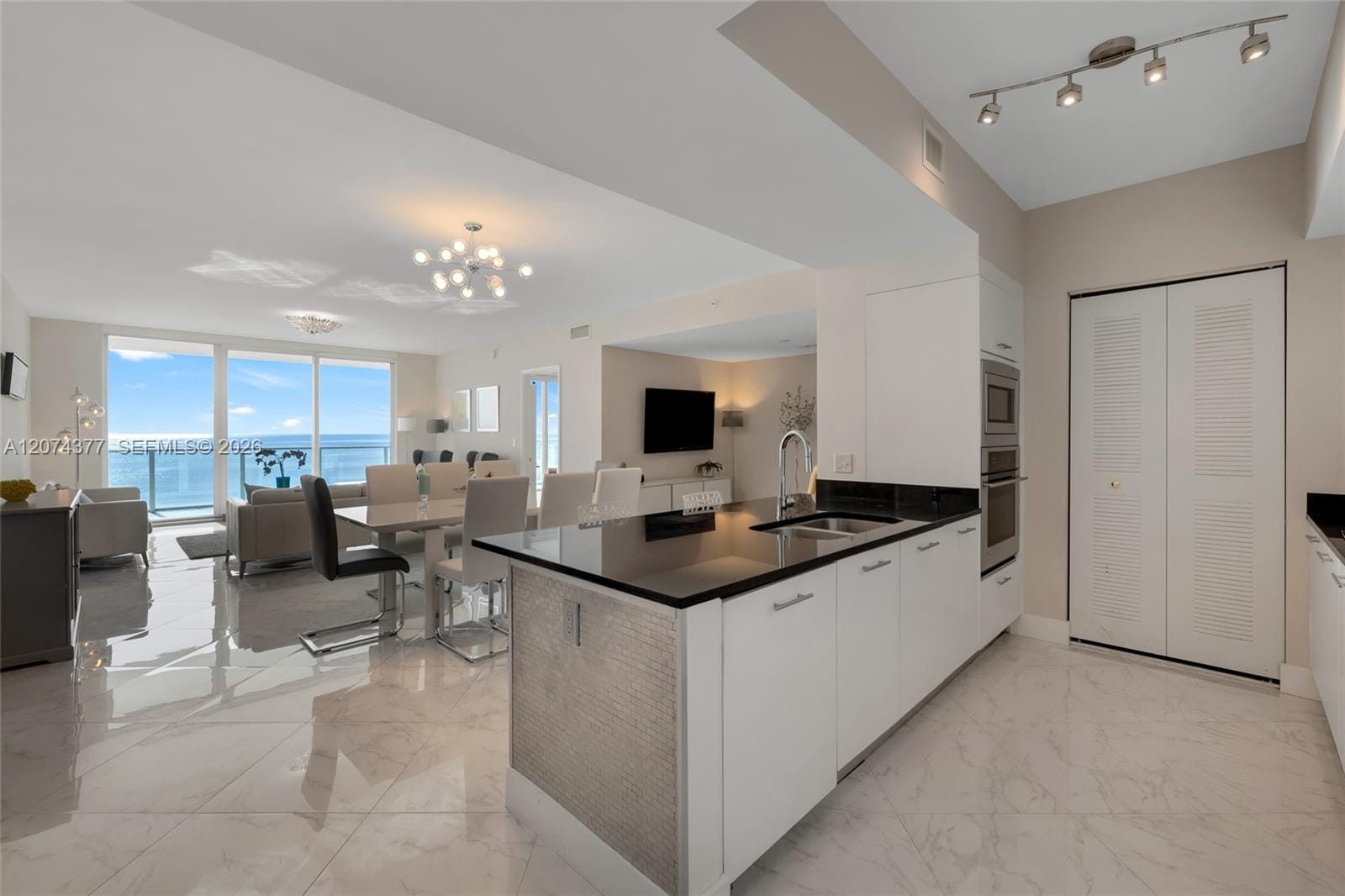 3951 S Ocean Drive 902 — photo 7