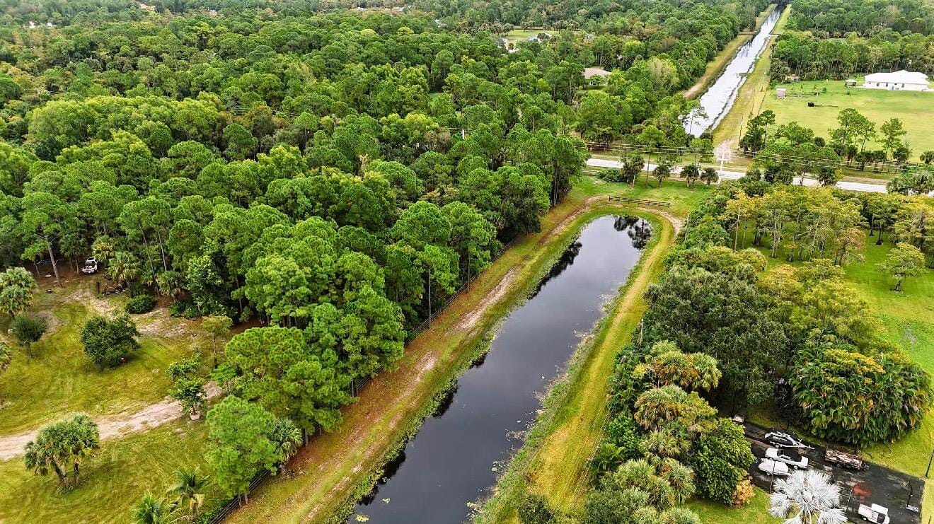 Xxx Stallion Drive W, The Acreage, FL 33470 photo 12
