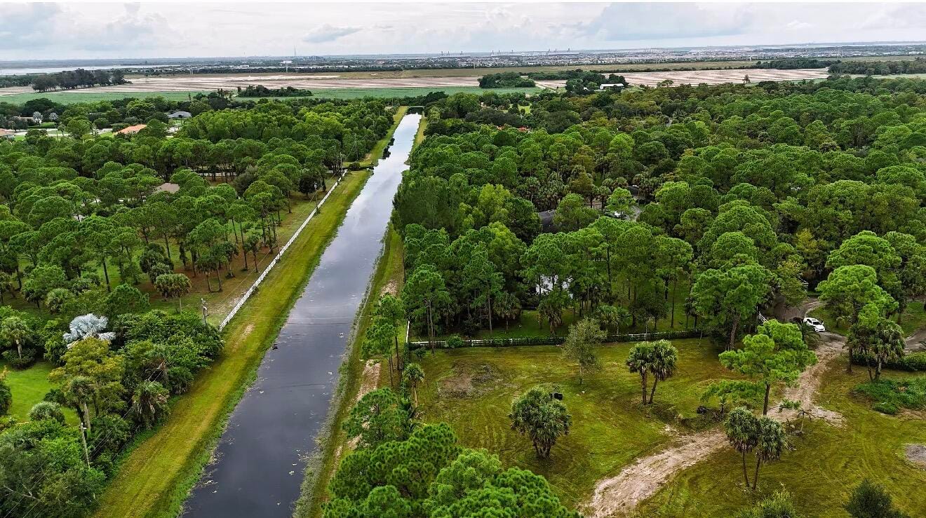 Xxx Stallion Drive W, The Acreage, FL 33470 photo 18