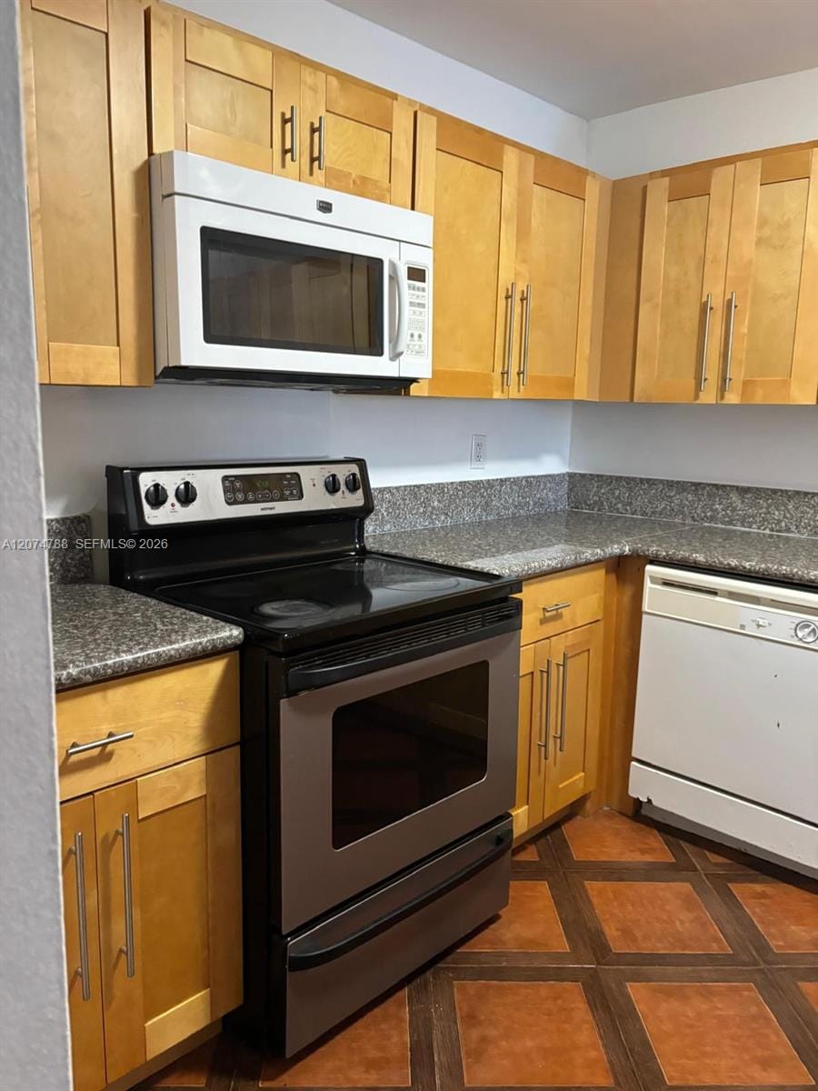 6990 NW 186th Street 4-515, Hialeah, FL 33015
