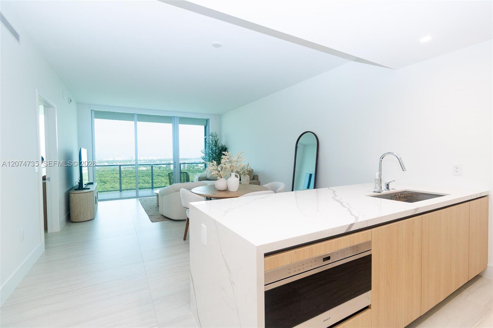 2411 Laguna Circle 1704 — photo 7
