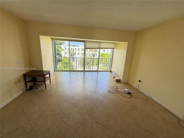4242 Deste Court 304, Lake Worth, FL 33467