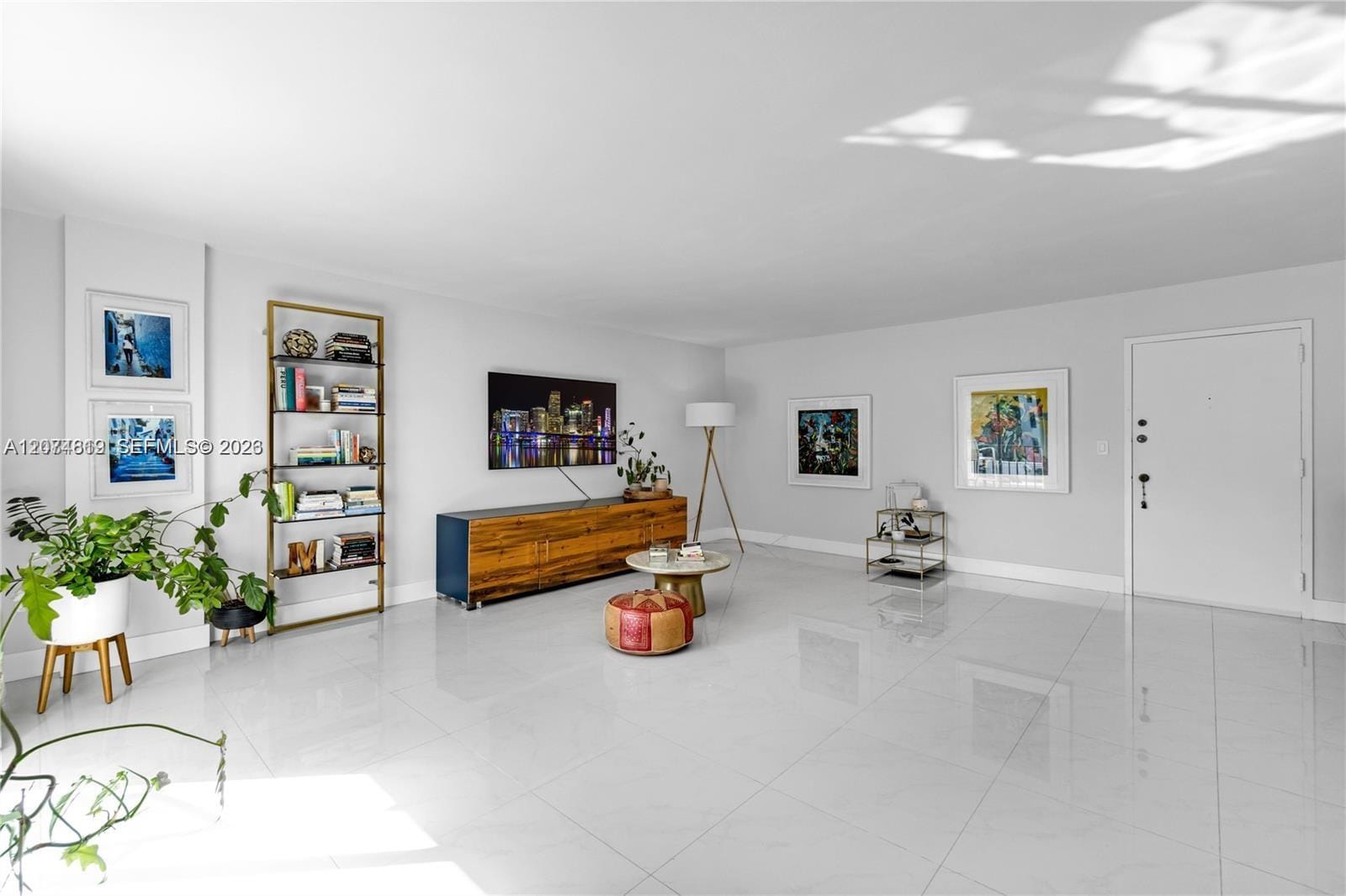 110 Salamanca Avenue 403 — photo 4
