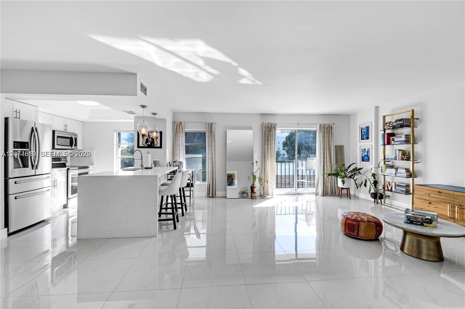 110 Salamanca Avenue 403, Coral Gables, FL 33134