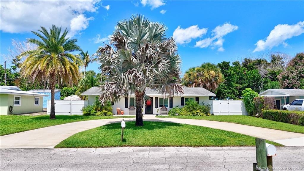 4121 NE Cheri Drive, Jensen Beach, FL 34957 photo 5
