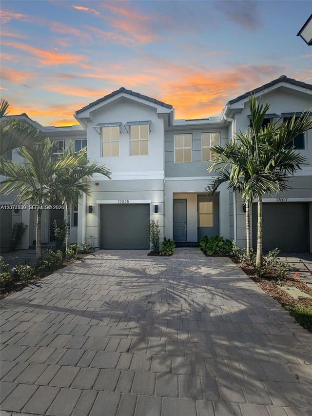 17025 SW 1st Street, Pembroke Pines, FL 33027