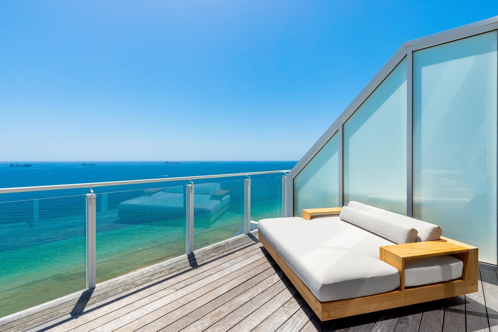 525 N FORT LAUDERDALE BEACH Boulevard 1702 — photo 4