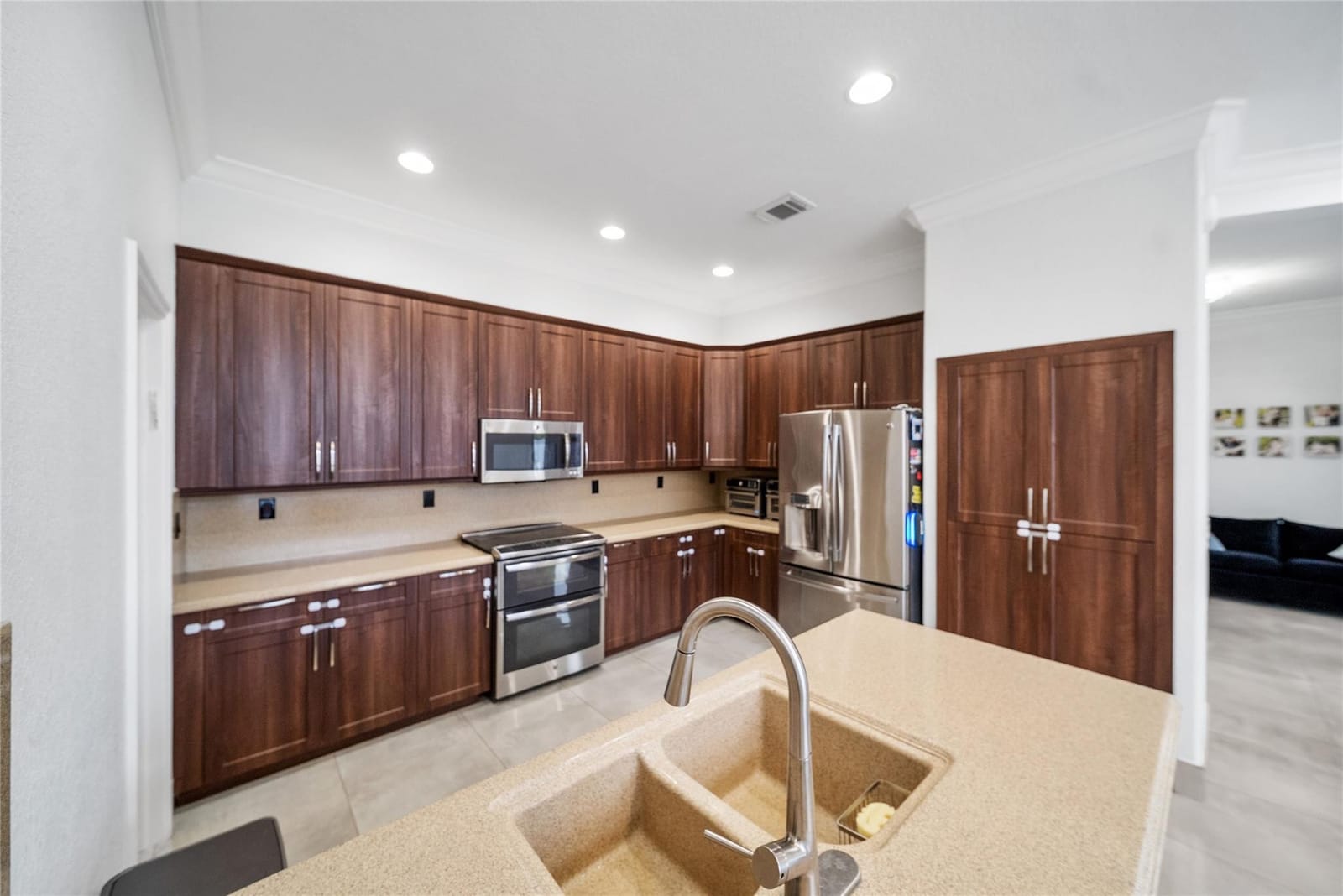 4916 SW 38th Way — photo 4