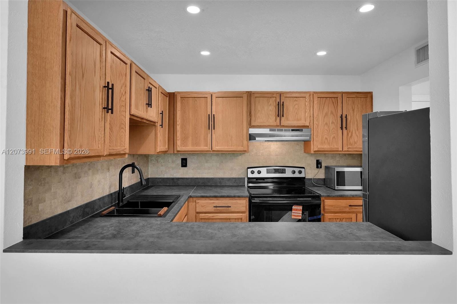 9301 SW 92nd Avenue A302 — photo 2