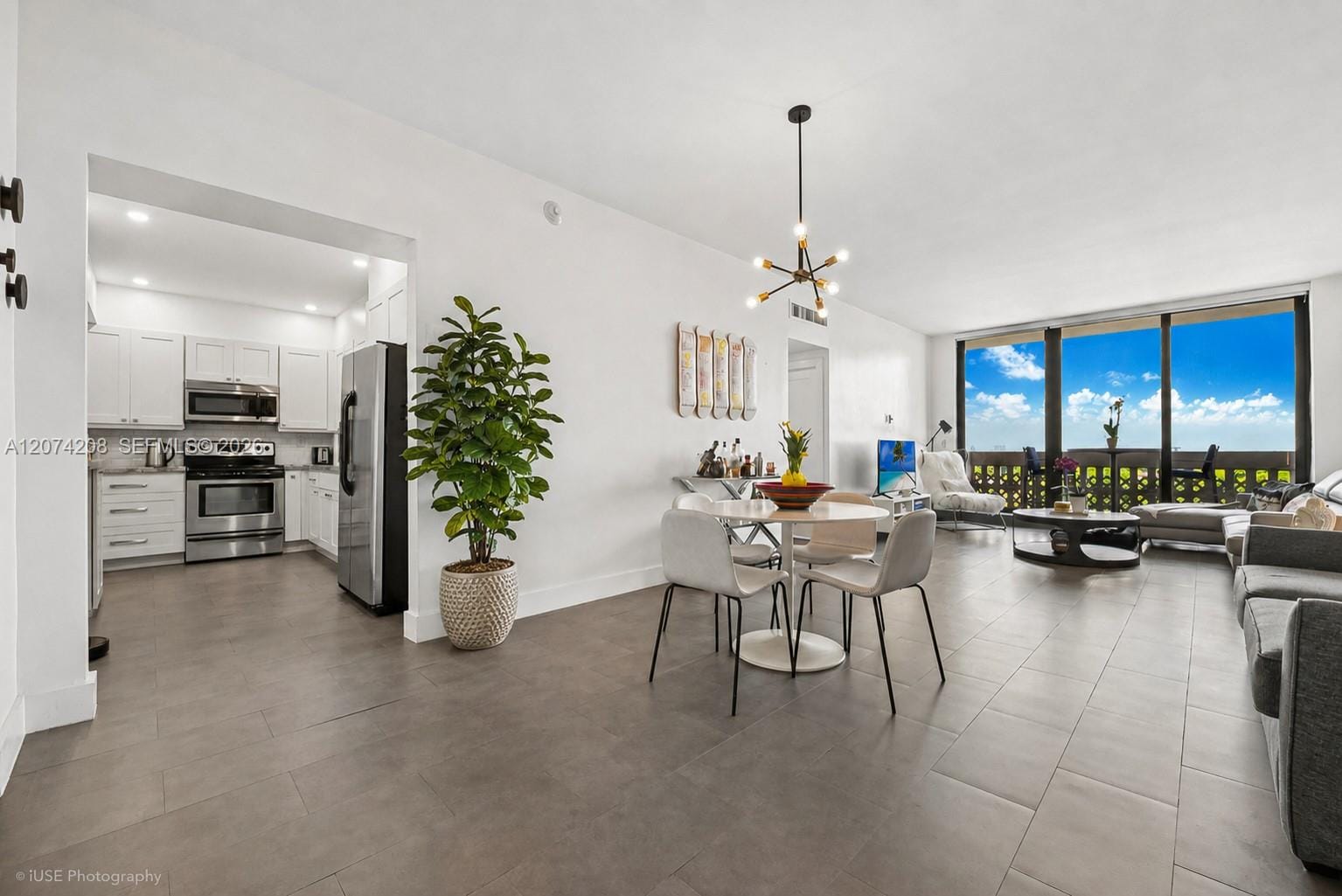 90 Edgewater Drive PH11, Coral Gables, FL 33133