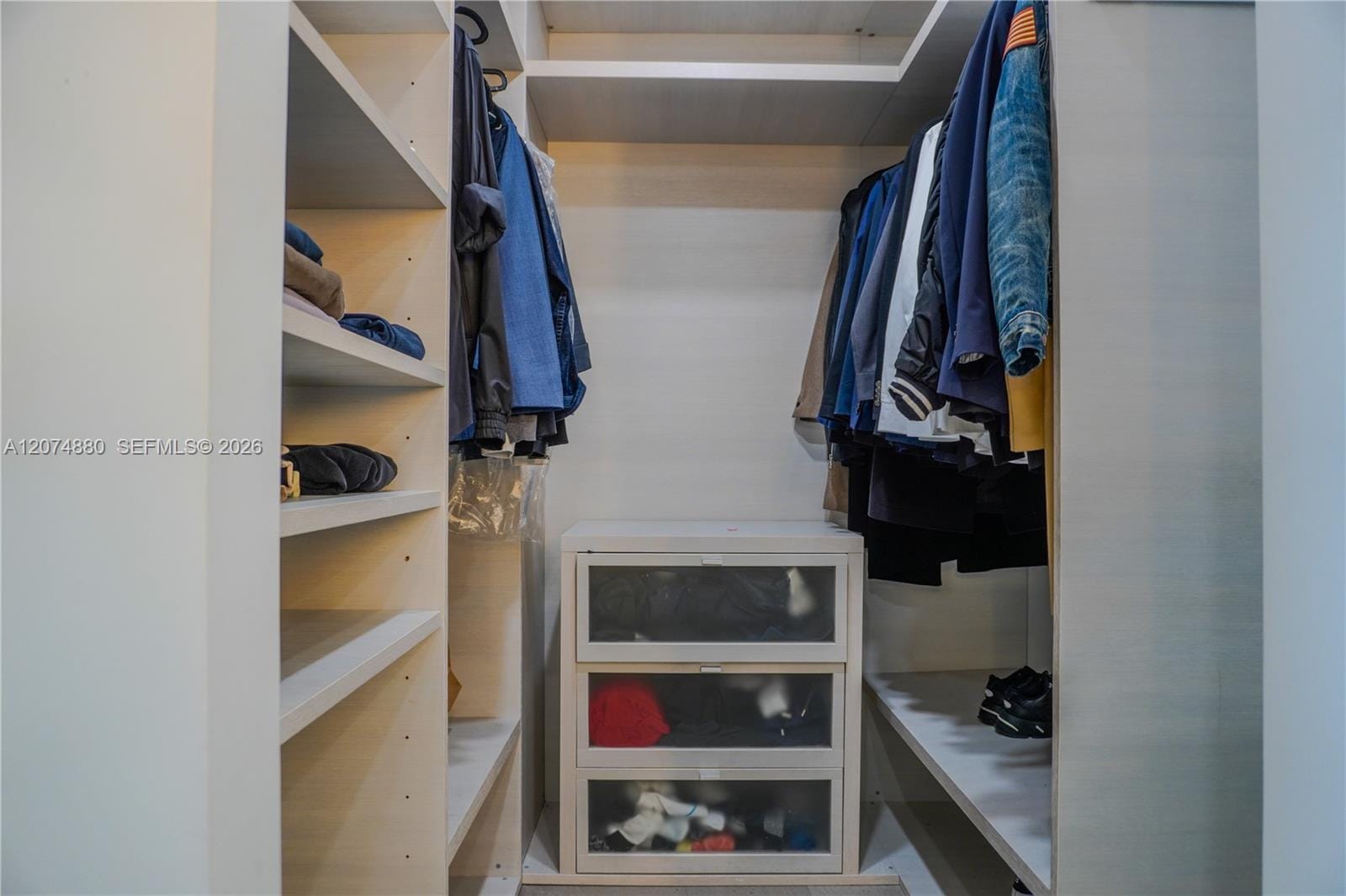 88 SW 7 2112 — photo 10