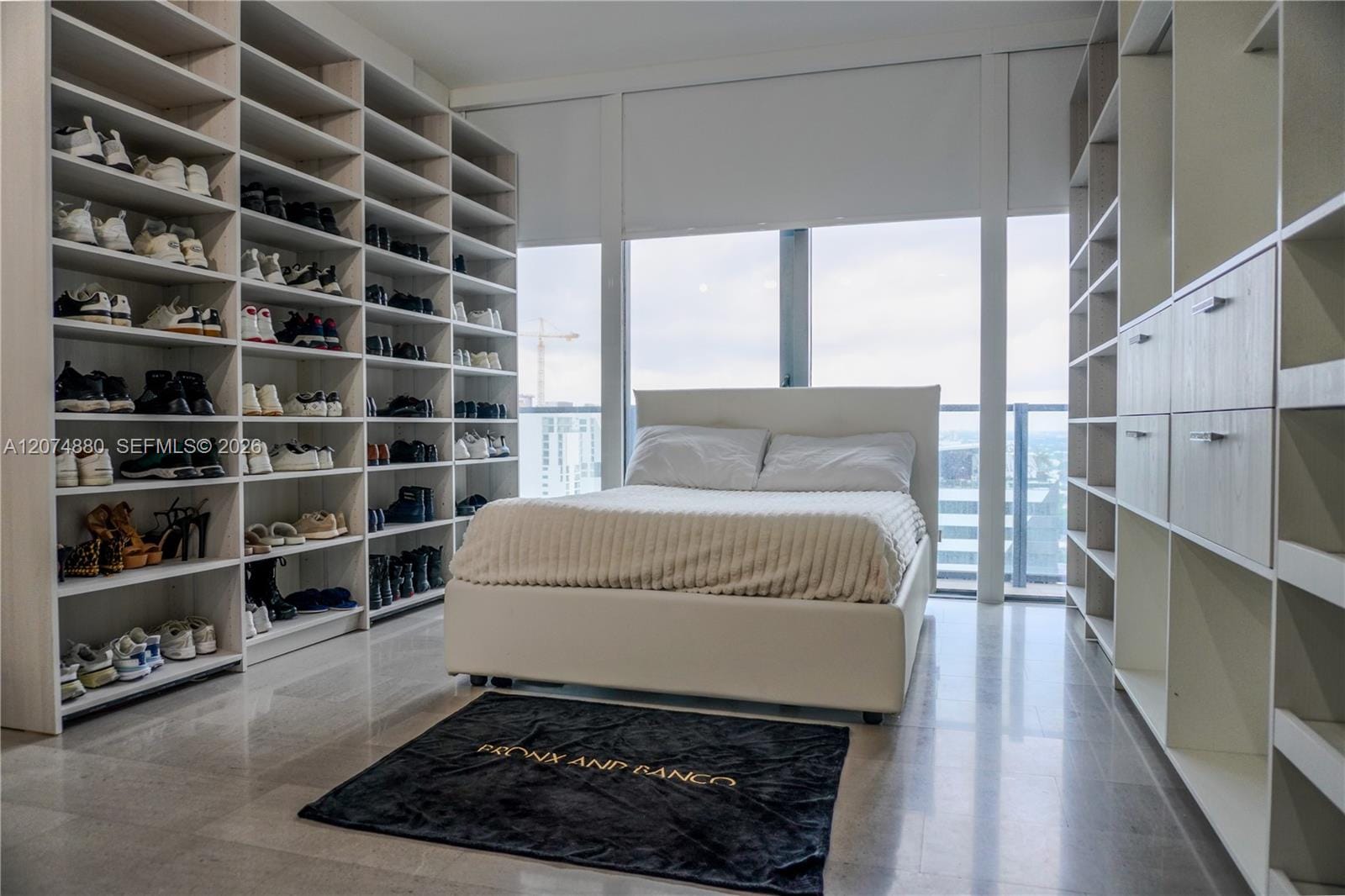 88 SW 7 2112 — photo 11