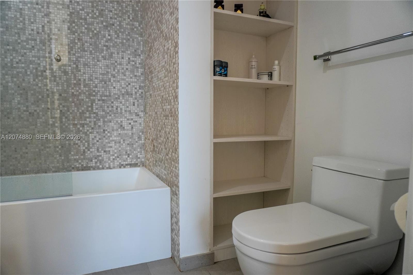 88 SW 7 2112, Miami, FL 33130 photo 14
