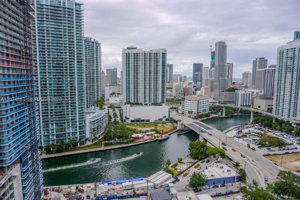 88 SW 7 2112, Miami, FL 33130 photo 16