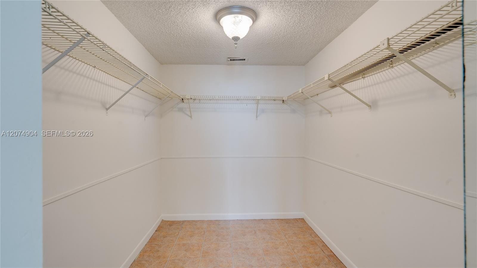 114 Lake Emerald Drive 409 — photo 10