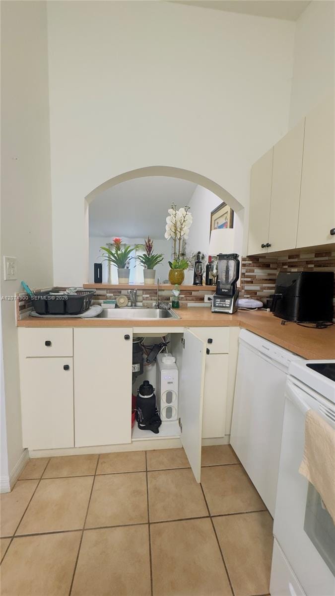 990 NE 33rd Terrace 202 — photo 11
