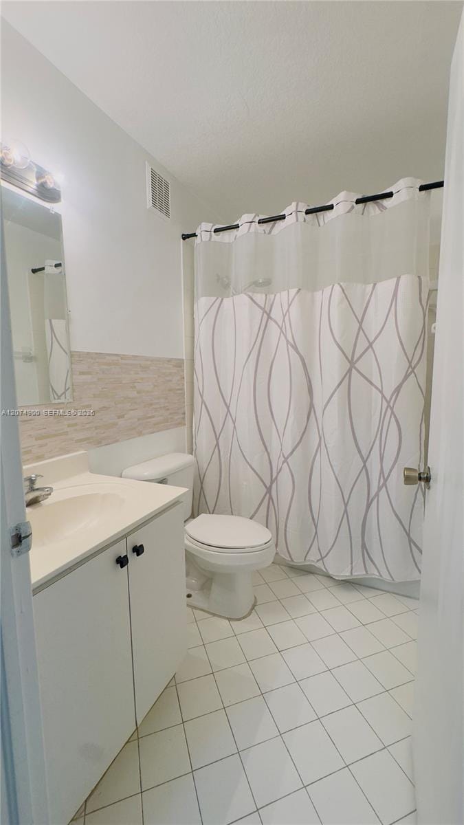 990 NE 33rd Terrace 202 — photo 7