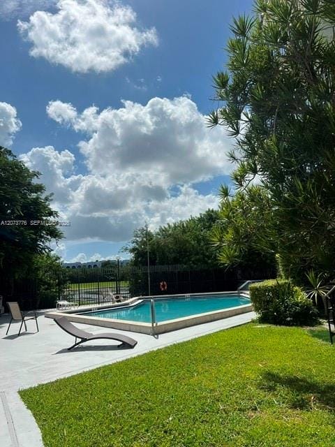 9682 Fontainebleau Boulevard 103, Miami, FL 33172 photo 4