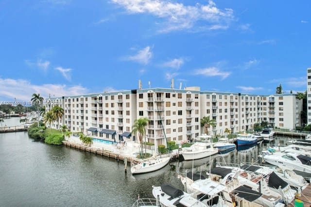 1720 N River Drive 210, Miami, FL 33125