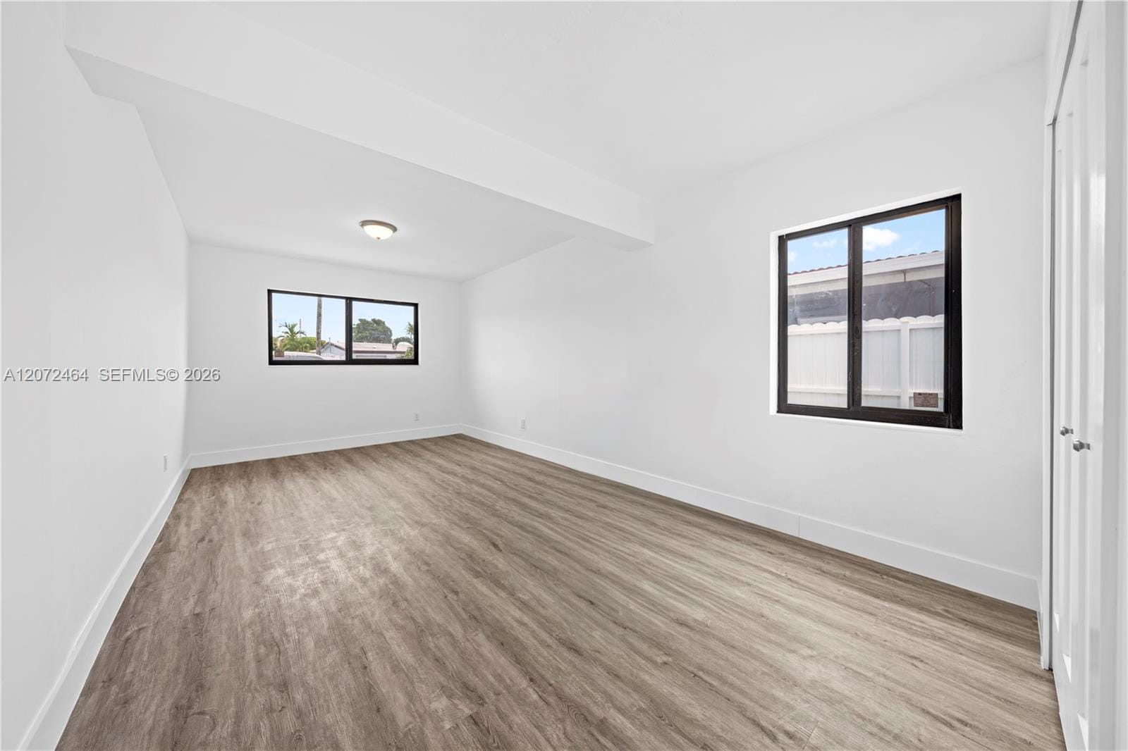 1014 W 66th Street — photo 7