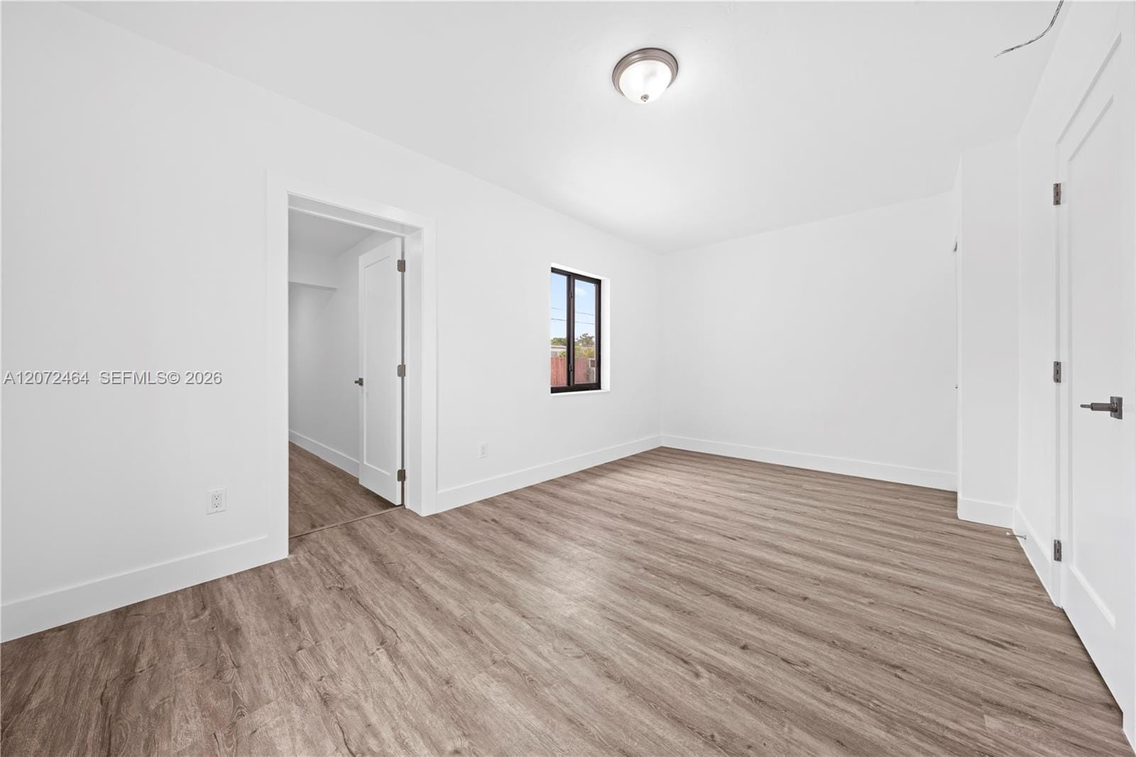 1014 W 66th Street — photo 9