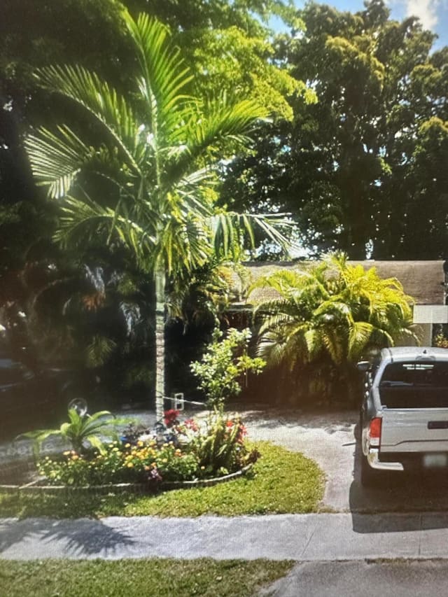 7520 SW 9TH Street, sold in ZIP 33068, North Lauderdale, FL