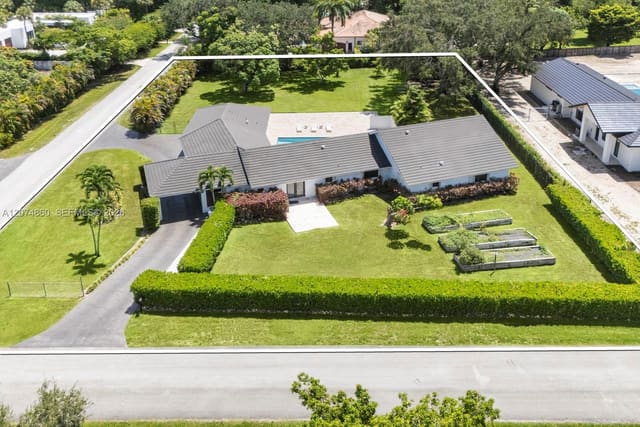 11601 SW 88th Avenue, sold in ZIP 33176, Miami, FL