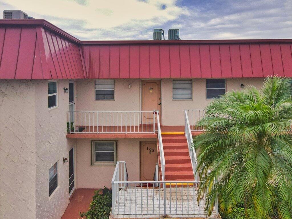 12026 GREENWAY Circle S 202, Royal Palm Beach, FL 33411