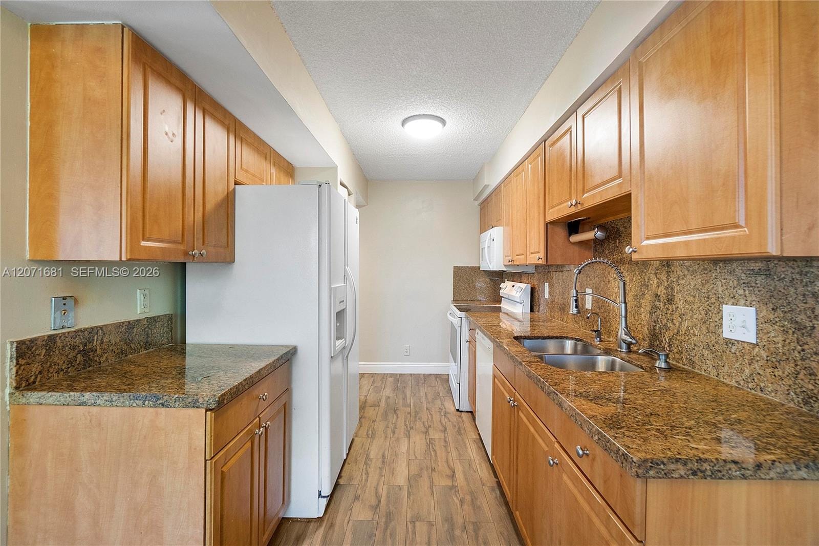 937 NW 104th Way — photo 8