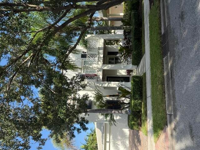 322 CARAVELLE Drive, sold in Martinique At Abacoa 2, Jupiter, FL