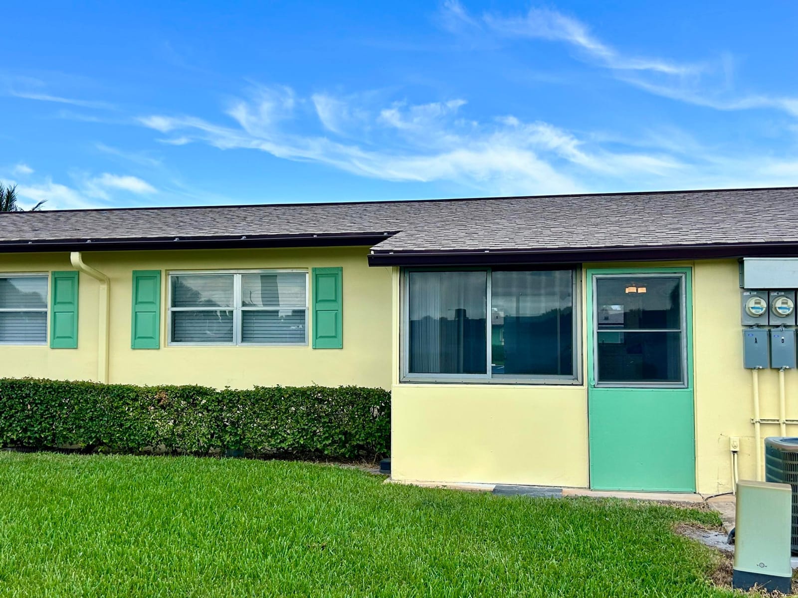 2895 CROSLEY Drive W C — photo 10