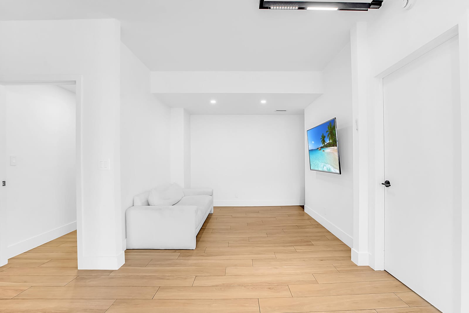 1865 S Ocean Drive 21c — photo 10