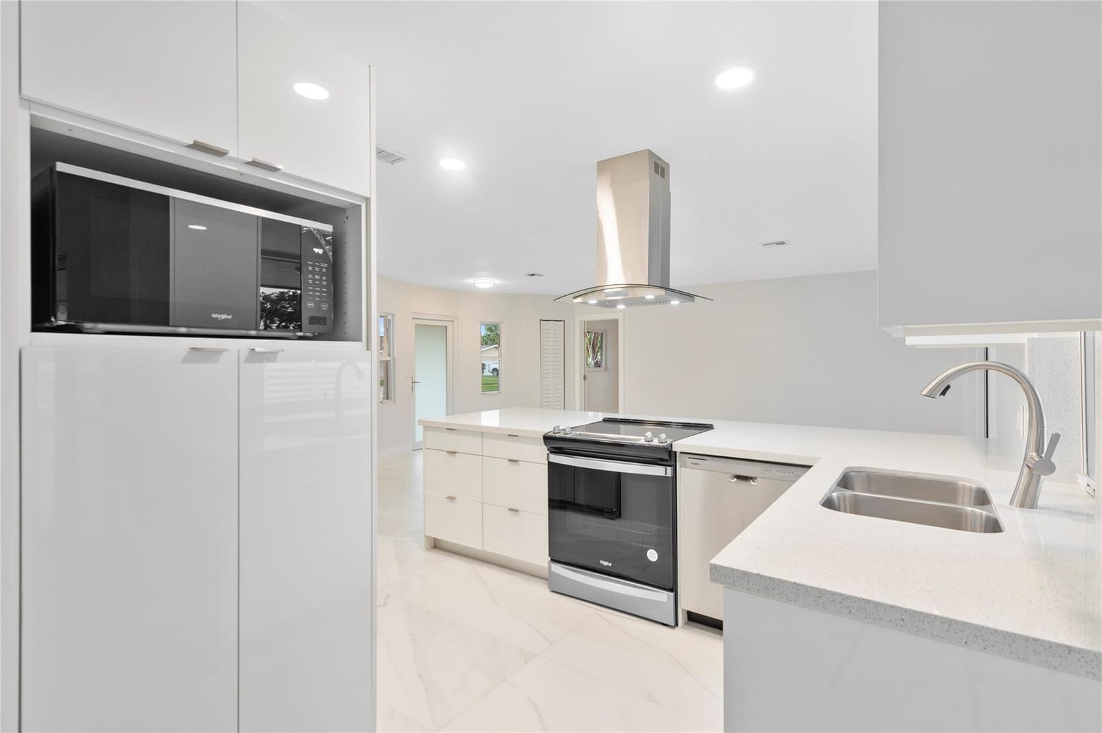 4490 NW 8TH Street, Coconut Creek, FL 33066 photo 7