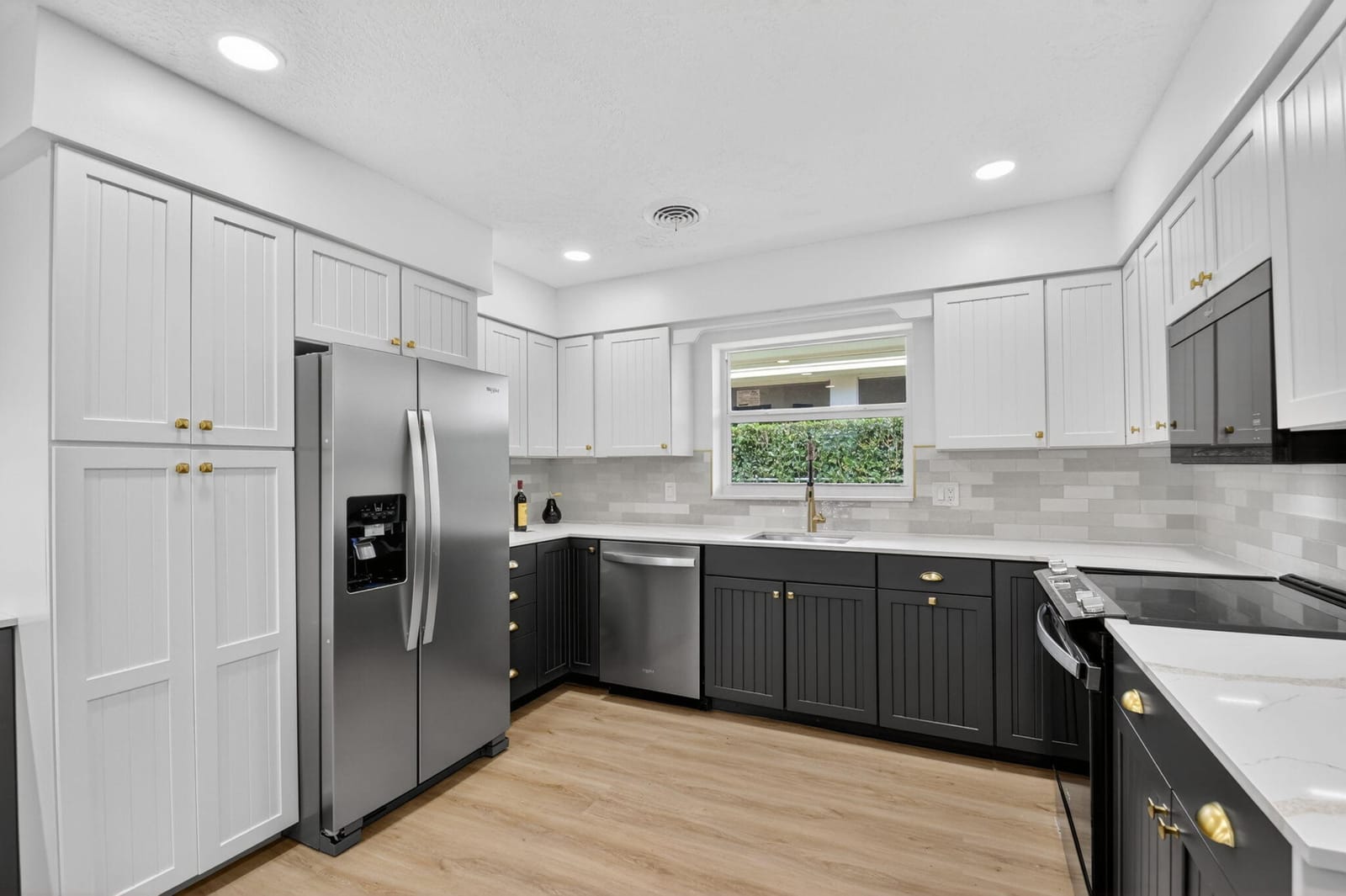 1221 Singer Drive, Singer Island, FL 33404 photo 13