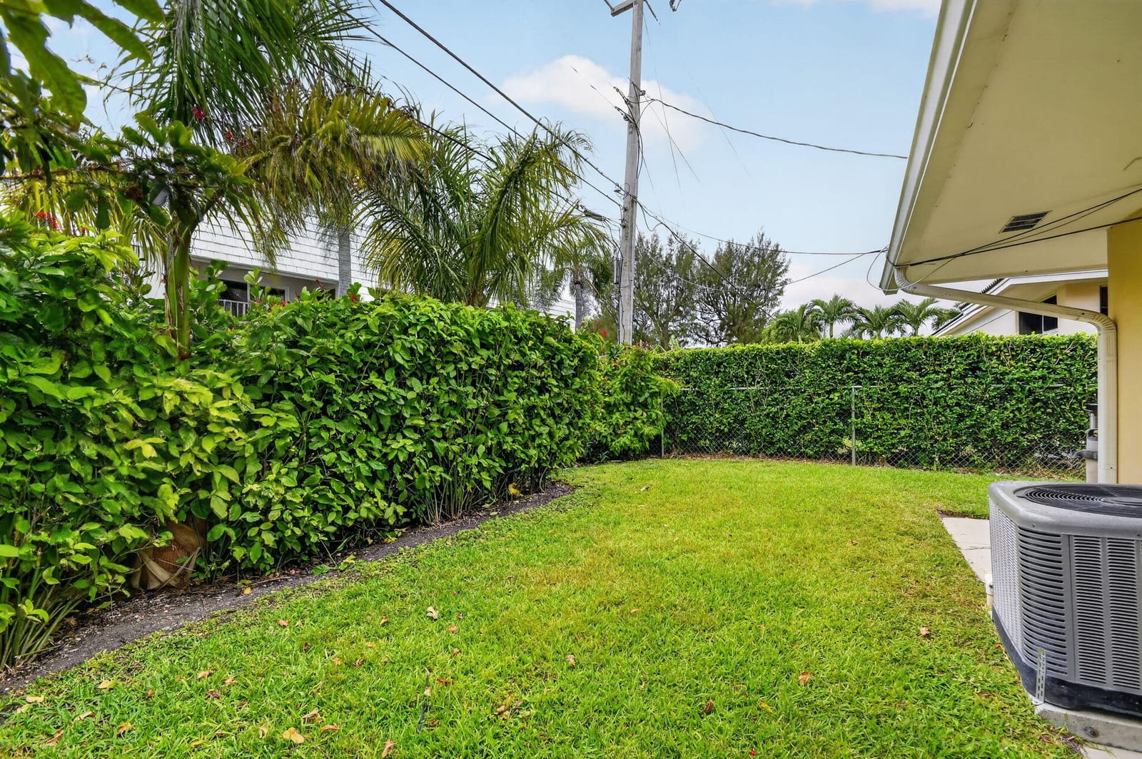 1221 Singer Drive, Singer Island, FL 33404 photo 21
