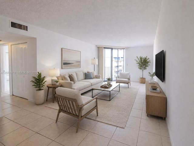 1750 W 46th Street 521, Hialeah, FL 33012