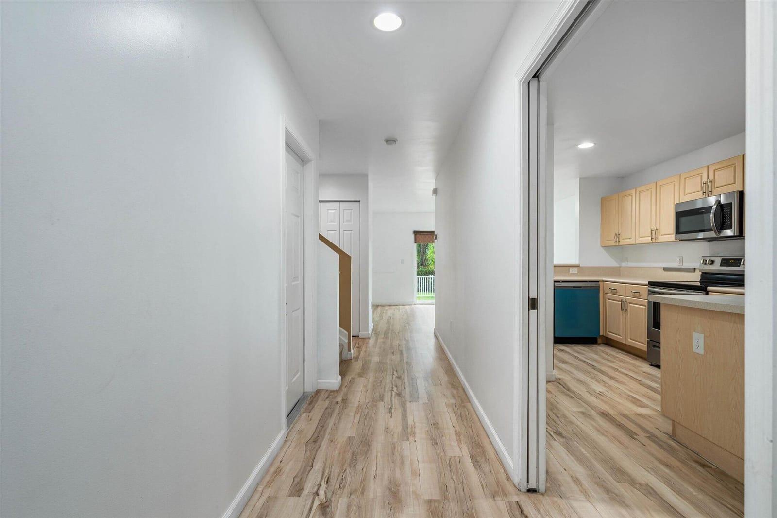2030 NW 99th Way — photo 9