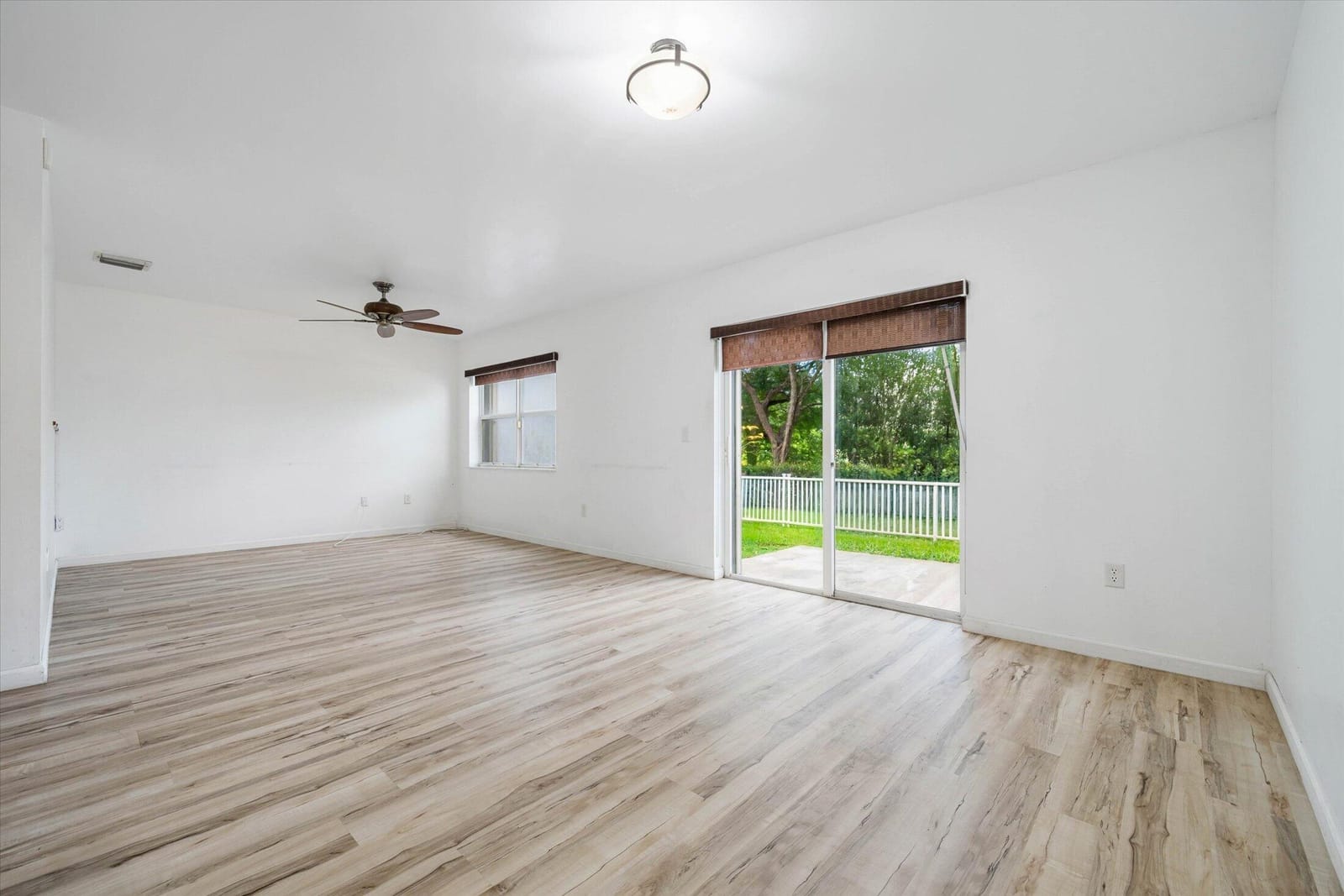 2030 NW 99th Way — photo 12