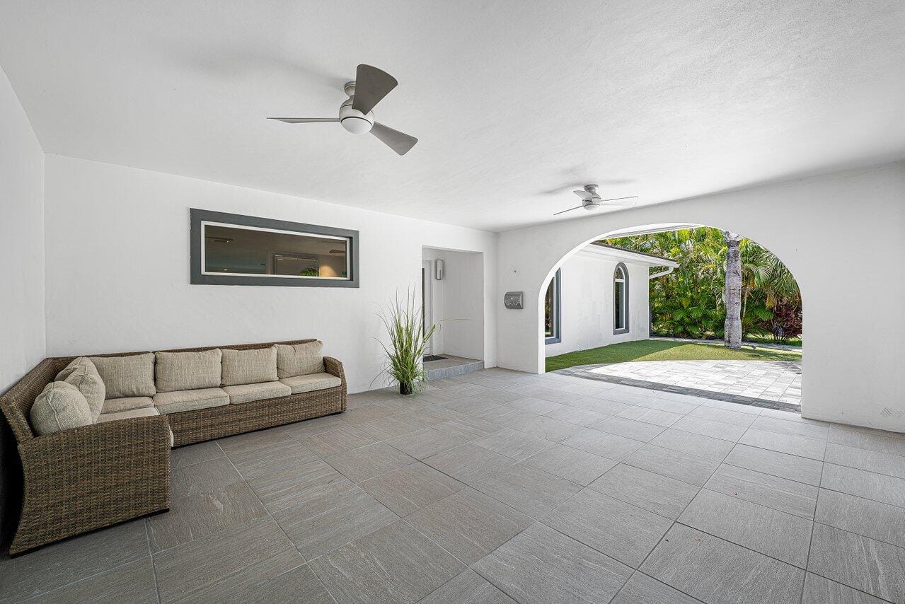 2540 MERCEDES Drive, Fort Lauderdale, FL 33316 photo 15