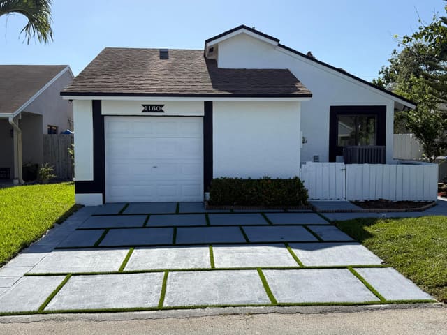 1160 SW 111th Avenue, Pembroke Lakes South, Pembroke Pines, FL