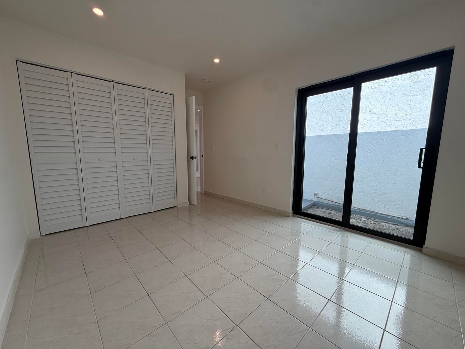1160 SW 111th Avenue, Pembroke Pines, FL 33025 photo 13