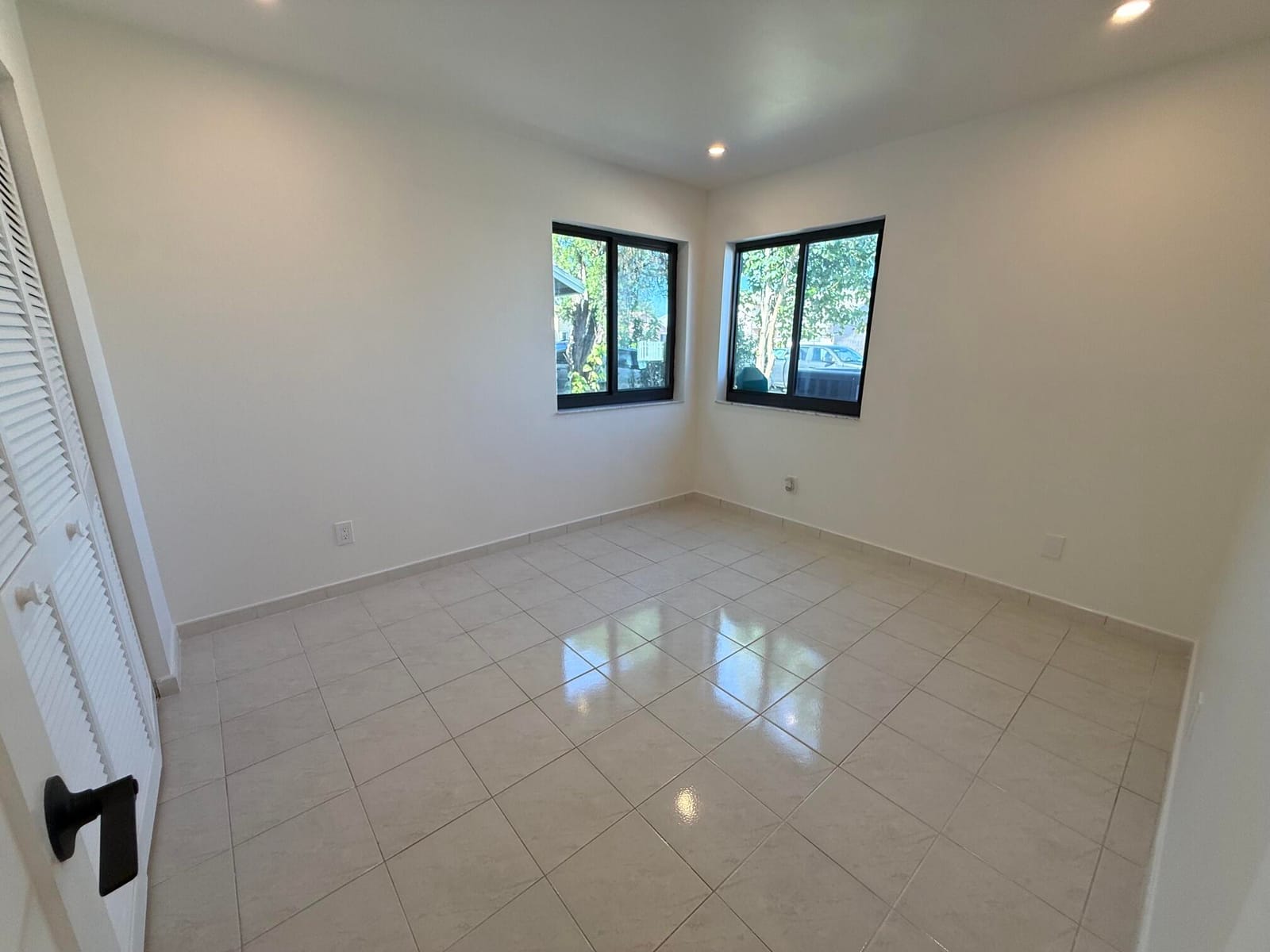 1160 SW 111th Avenue, Pembroke Pines, FL 33025 photo 14