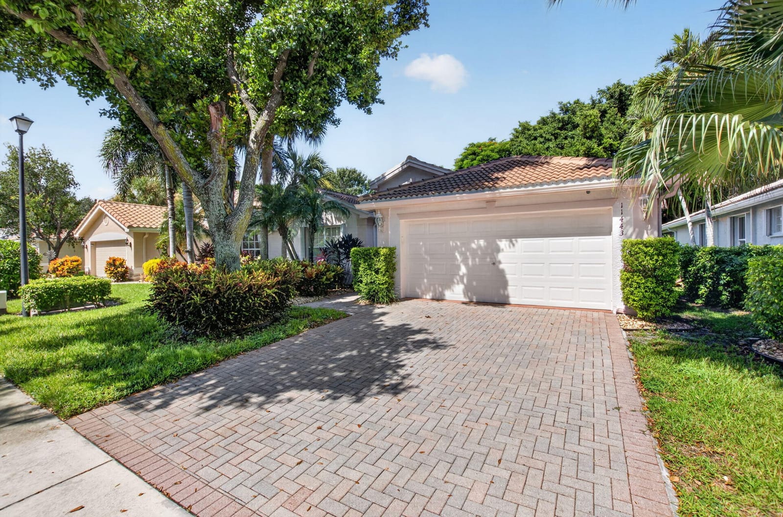 11443 MAUNA KEA Lane — photo 2