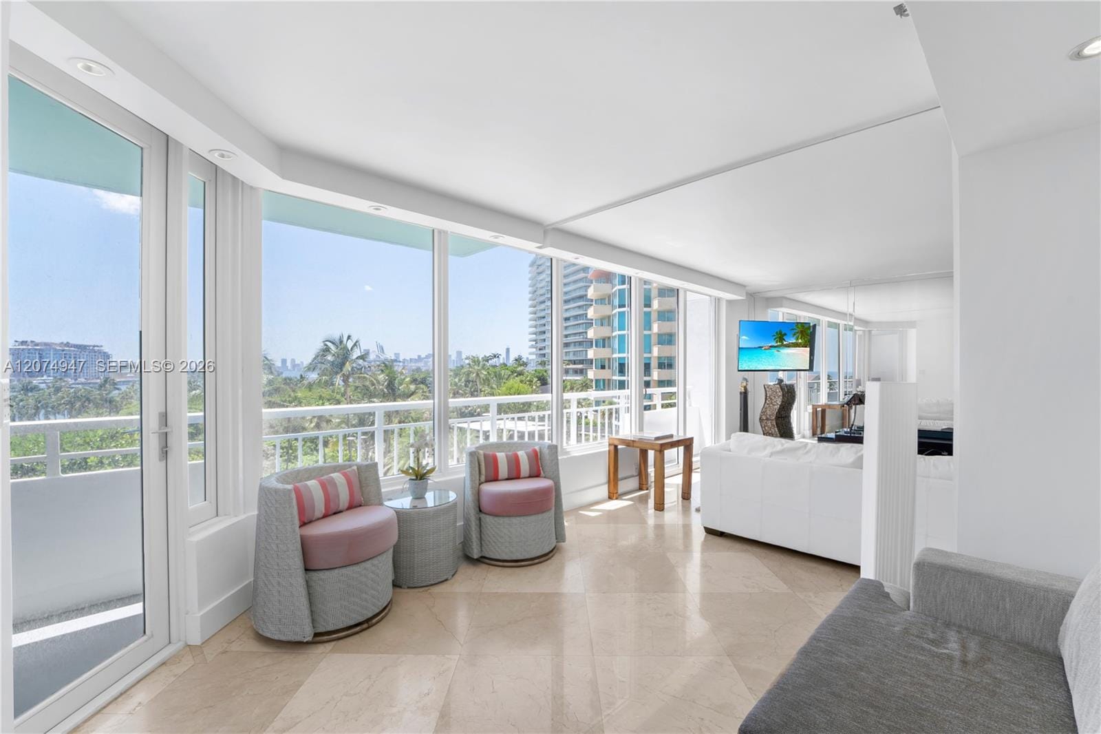 400 S Pointe Drive 505 — photo 11