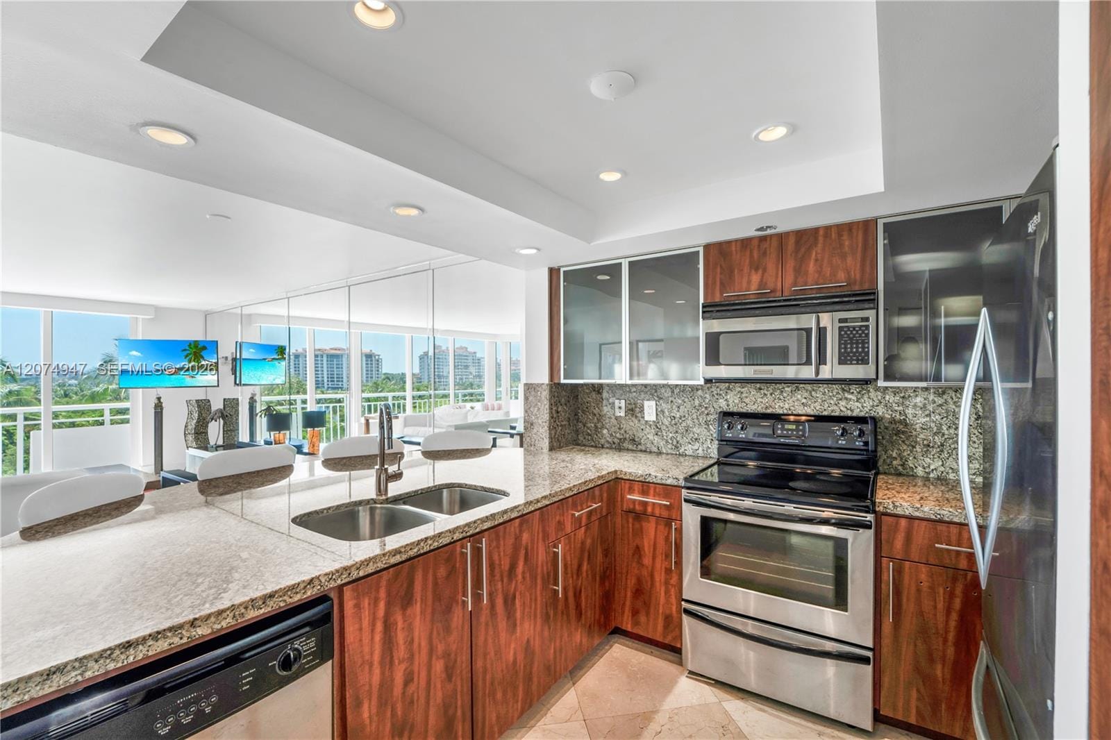 400 S Pointe Drive 505, Miami Beach, FL 33139 photo 15