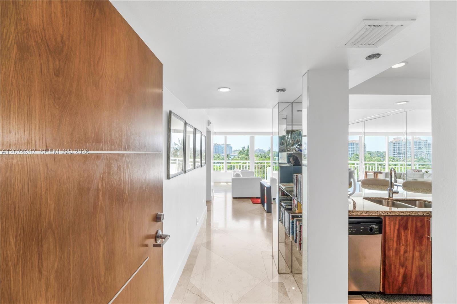 400 S Pointe Drive 505, Miami Beach, FL 33139 photo 24
