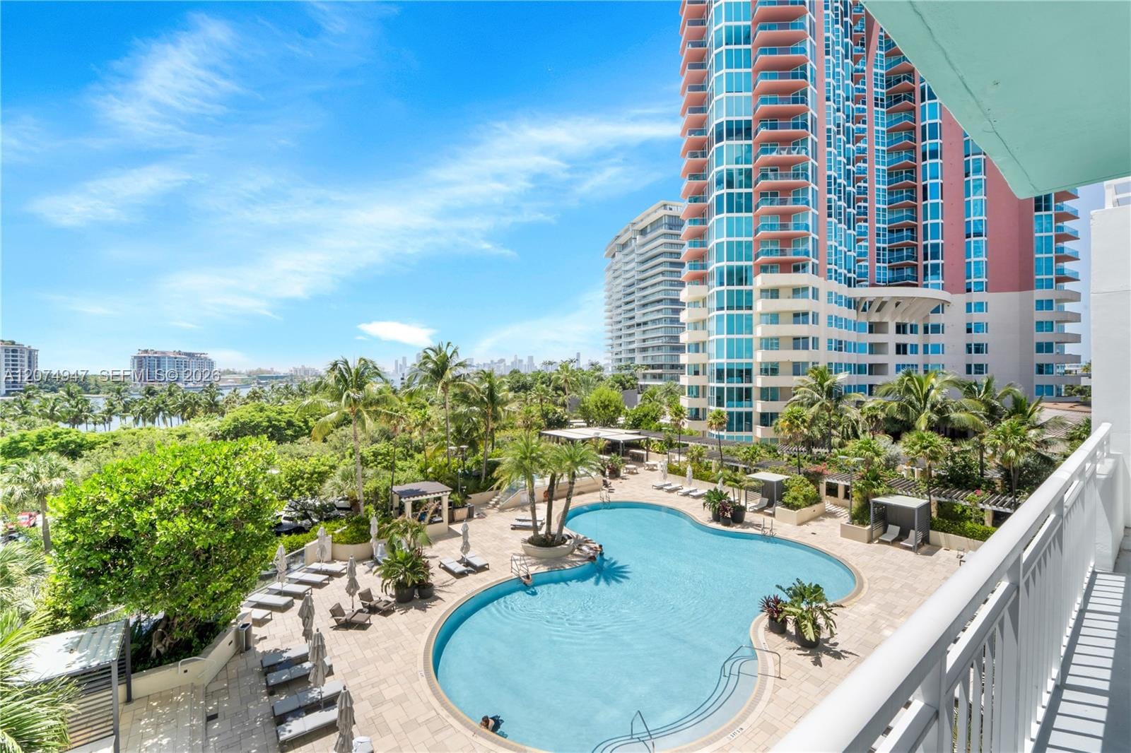 400 S Pointe Drive 505 — photo 10
