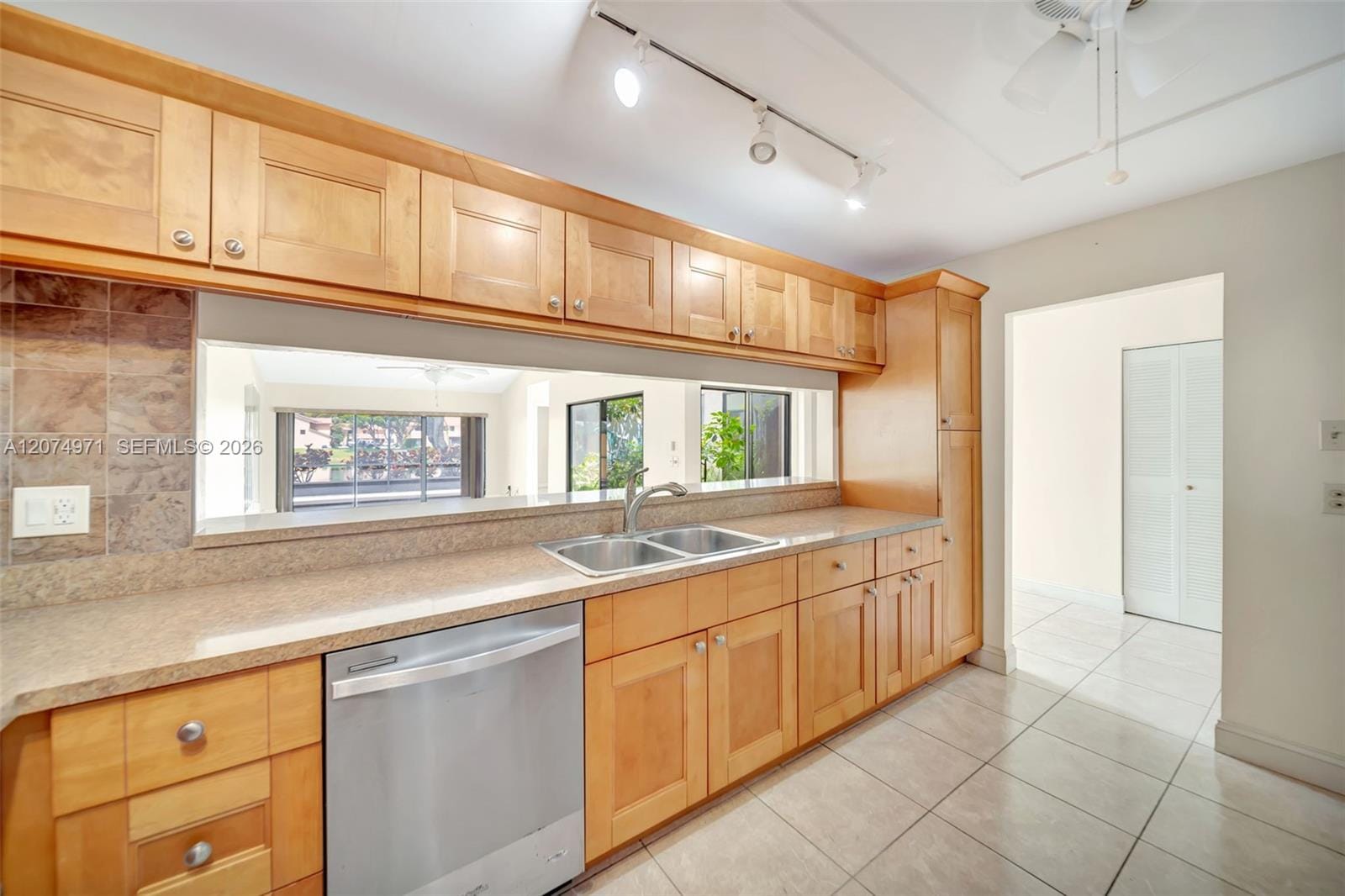 5223 Gate Lake Road 5223, Tamarac, FL 33319 photo 13
